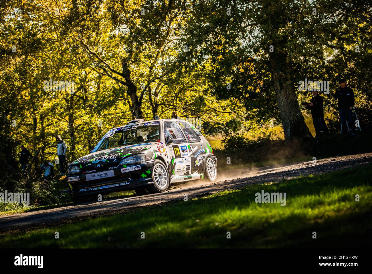 Chateauroux, Francia. 15th Oct, 2021. 178 BLAYON Jean, GIRAUD Catherine,  Peugeot 106 F2000/12, acción durante la Finale Coupe de France des Rallyes  2021 Châteauroux Métropole Centre Val-de-Loire, de Octobre 15 a 16