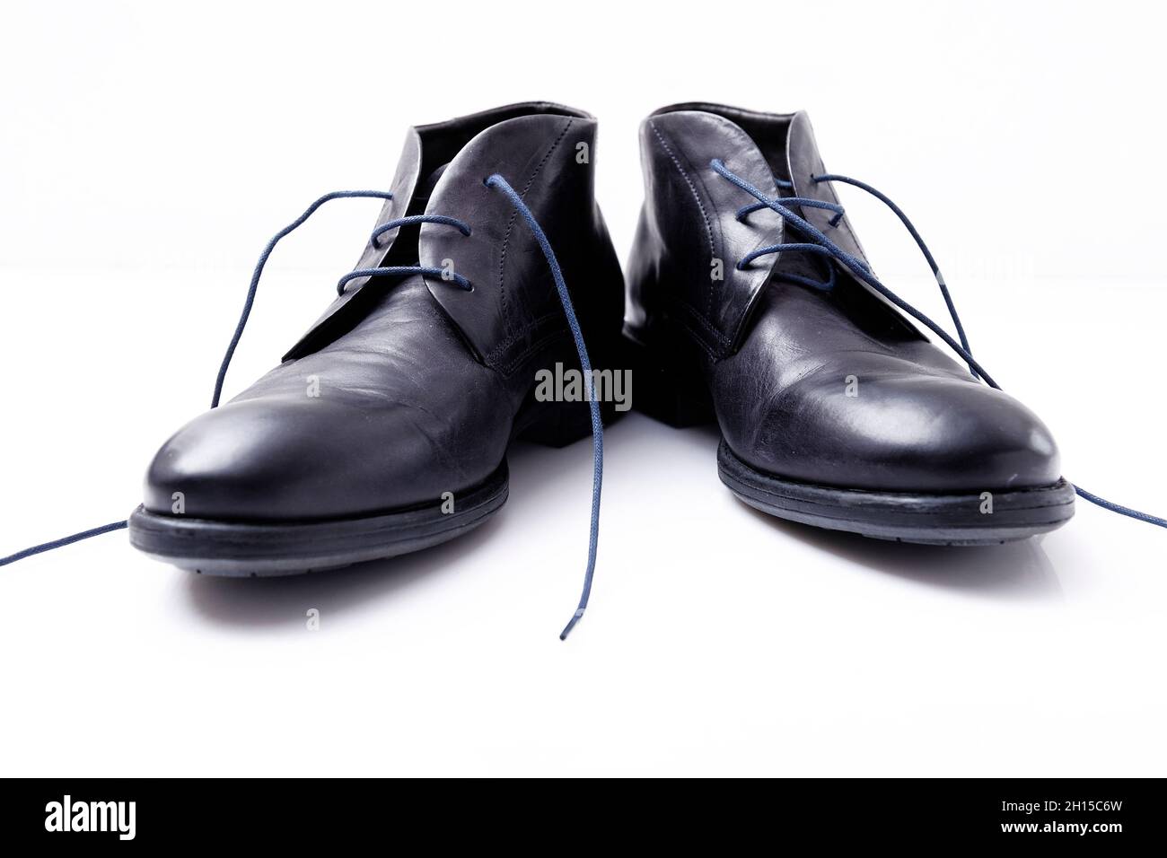 Ropa De Hombre Elegante Imágenes recortadas de stock - Alamy