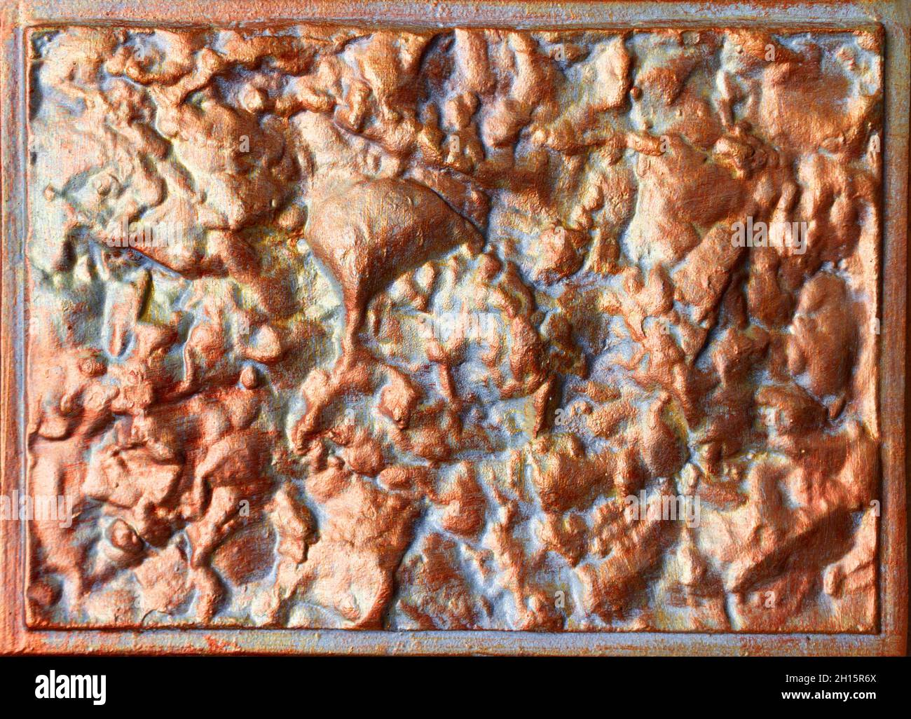 Foto de primer plano de textura de mosaico de pared de color bronce con borde. Foto de stock