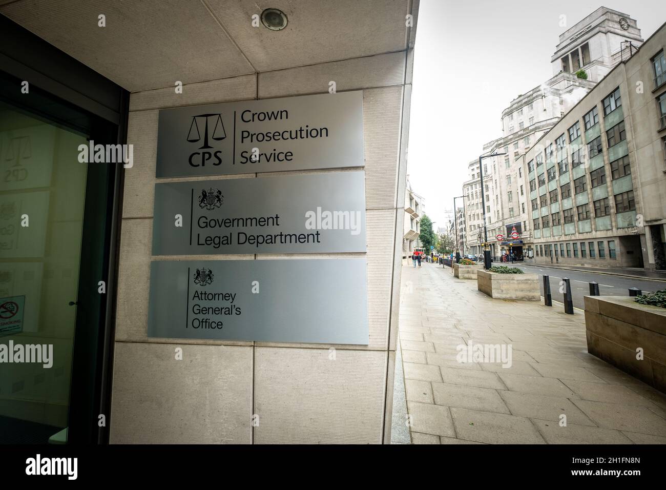 Westminster Londres- Servicio de la Fiscalía de la Corona, Departamento Legal del Gobierno y señalización de la Oficina del Fiscal General. Edificio gubernamental del Reino Unido Foto de stock