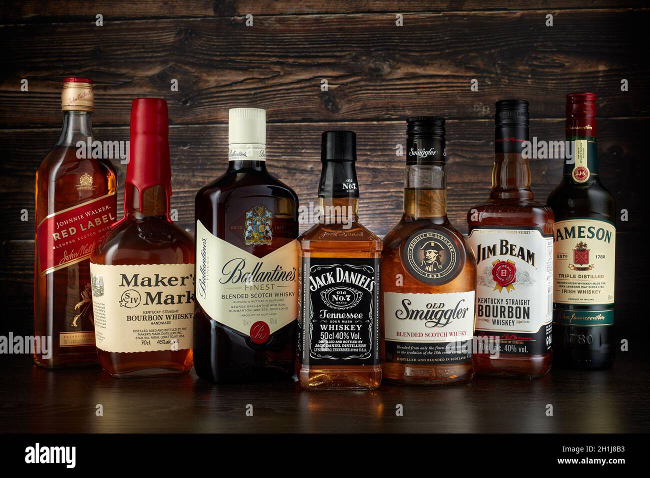 Marcas de whisky fotografías e imágenes de alta resolución - Alamy
