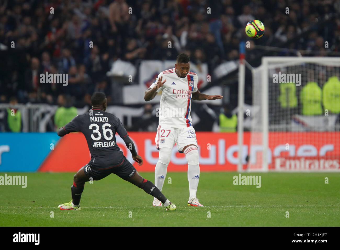 Jerome BOATENG de Lyon y Eliot MATAZO de Mónaco durante el campeonato