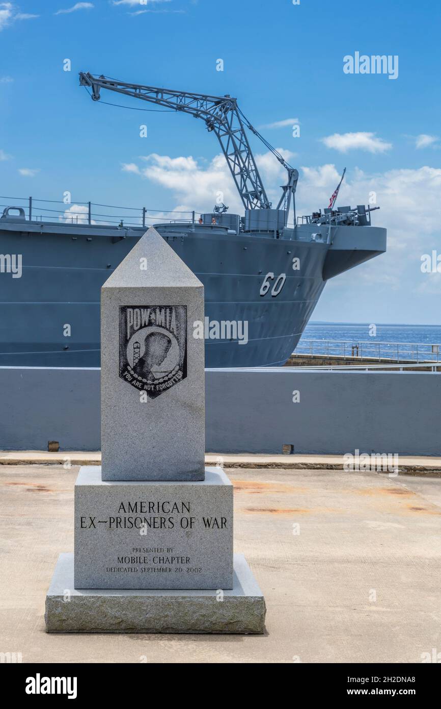 Estatua de homenaje de POW-MIA en el Battleship Memorial Park en Mobile, Alabama Foto de stock