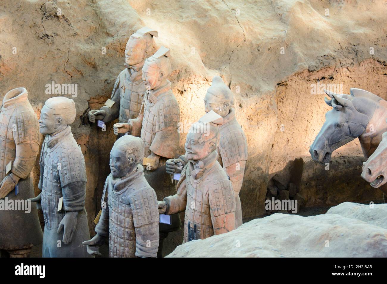 China, Xian, Shaanxi, ejército de guerreros de terracota en la tumba del emperador Qin Shihuangdis Foto de stock