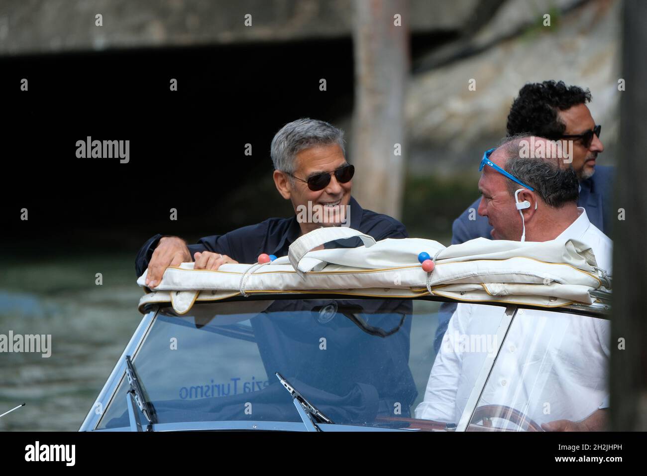 El actor George Clooney llega al Festival de Cine de Venecia 74th en Venecia, Italia, el 30 de agosto de 2017. (MVS) Foto de stock