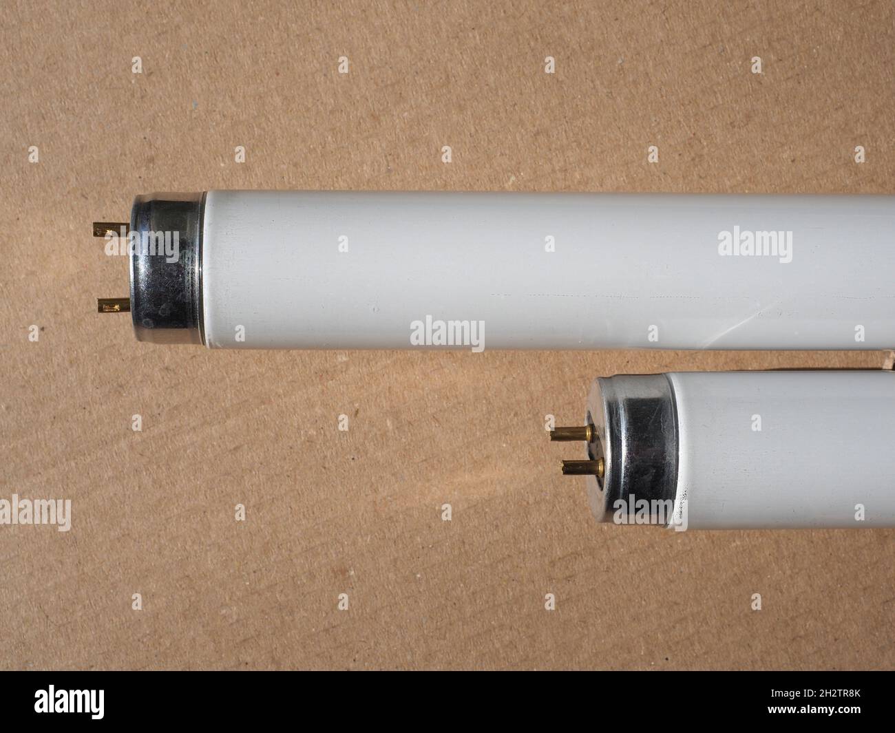 Tubos De Descarga De Gas Fotos e Imágenes de stock Alamy
