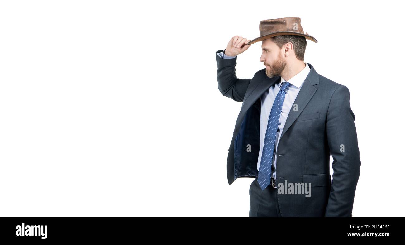 Hombre profesional serio en formal fijar sombrero vaquero aislado en espacio de copia blanca, hombre de negocios Fotografía de stock - Alamy