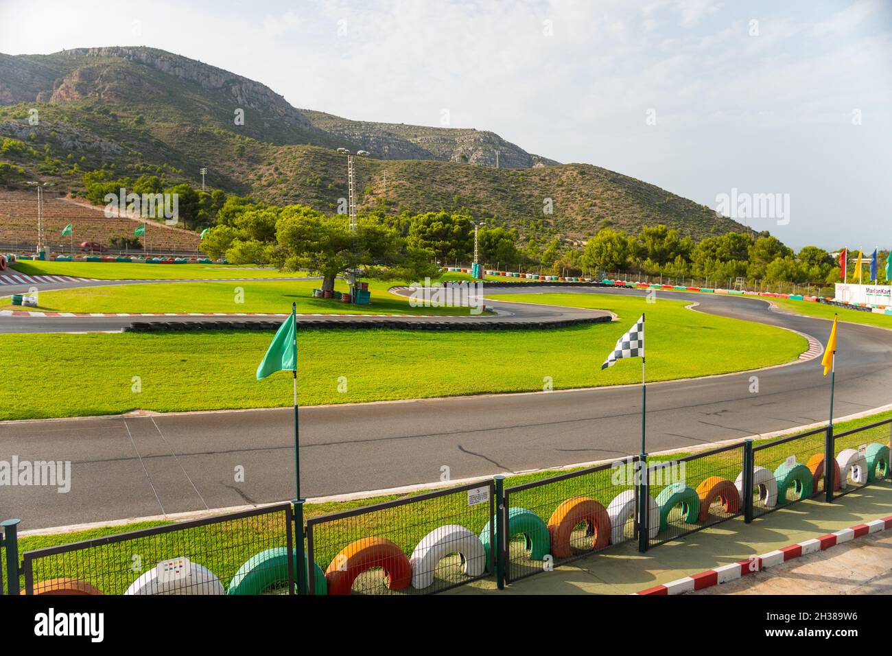 11202022 Lisboa Portugal : Caterham Festival Sport Karts Montando En La  Pista Imagen editorial - Imagen de vuelta, funcionamiento: 265061095