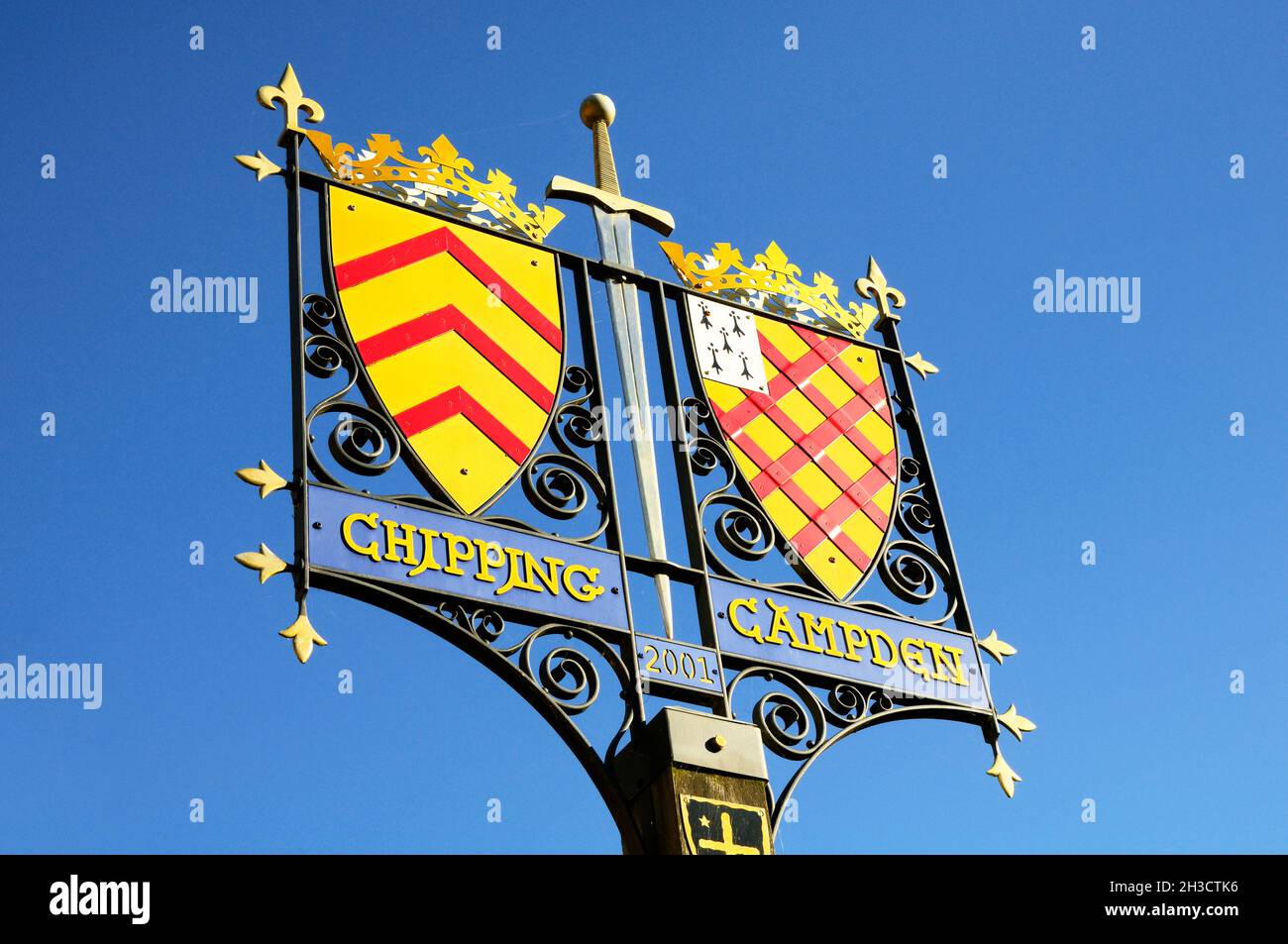 Chipping Campden sign, una pequeña ciudad comercial en los Cotswolds, Gloucestershire, Inglaterra, Reino Unido Foto de stock