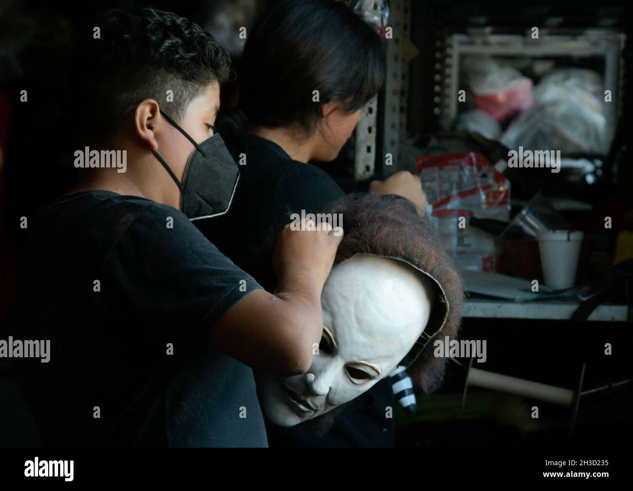 Mascaras de halloween fotografías e imágenes de alta resolución Alamy