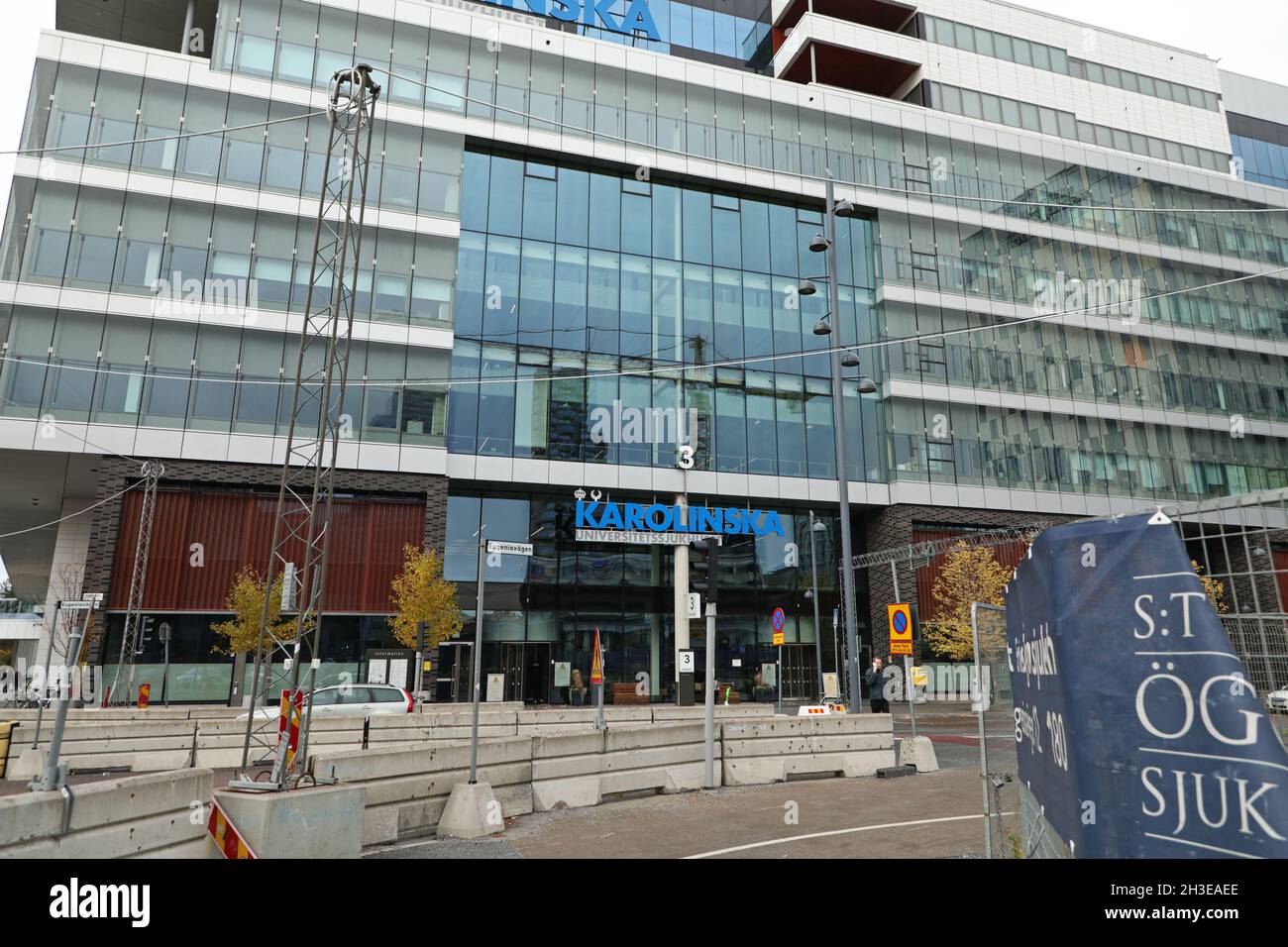 Los carteles del hospital universitario karolinska fotografías e