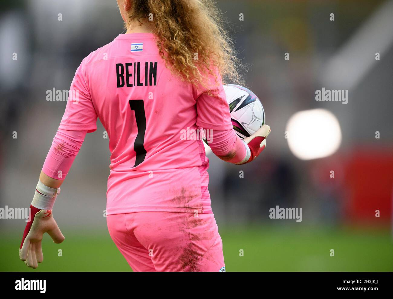 Pink football jersey fotografías e imágenes de alta resolución - Alamy
