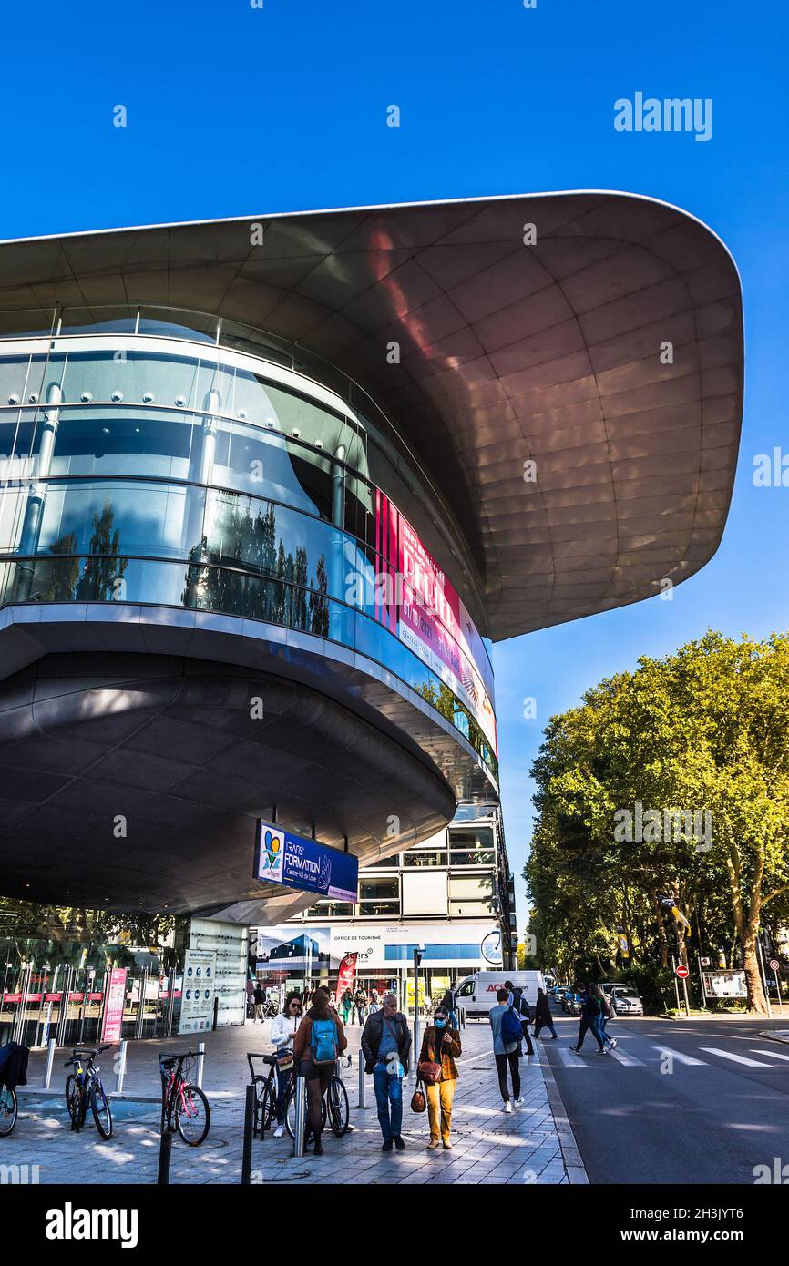Palais des congres vinci fotografías e imágenes de alta resolución Alamy