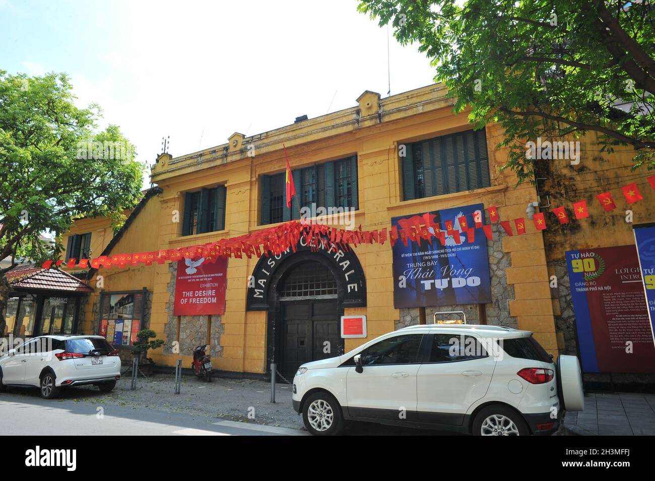 Arquitectura colonial francesa en la ciudad de Hanoi Foto de stock