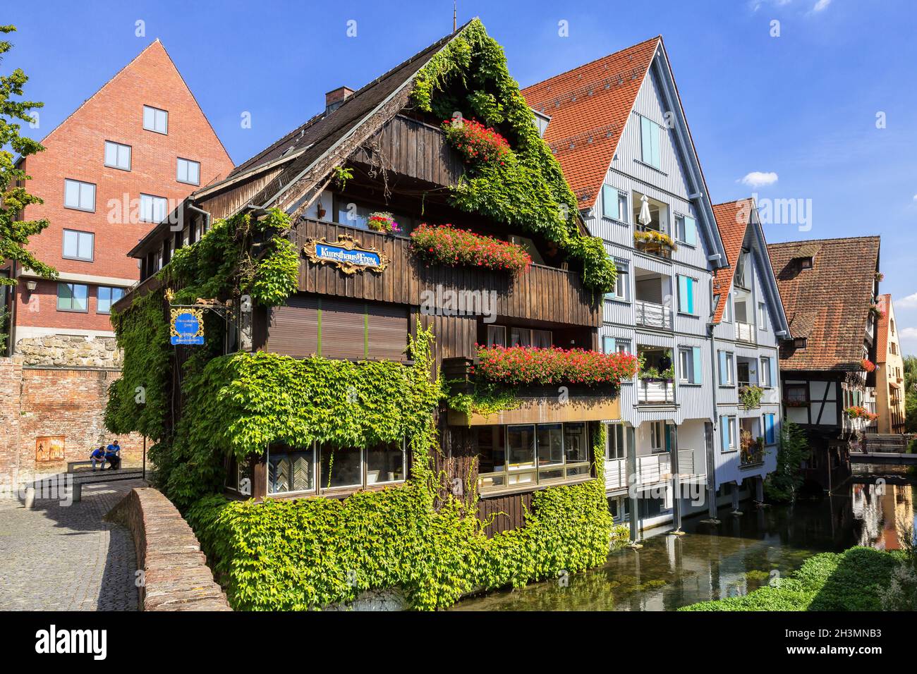 Hermosos edificios en Ulm, Alemania Foto de stock