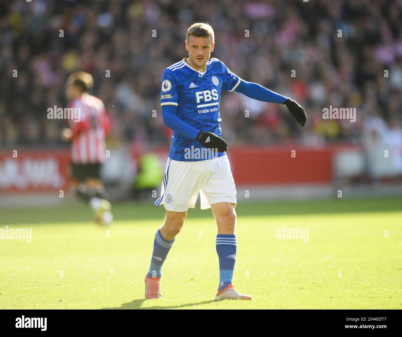 Jamie Vardy de Leicester City durante el partido en el estadio de la comunidad de Brentford. Imagen : Mark Pain / Alamy Foto de stock