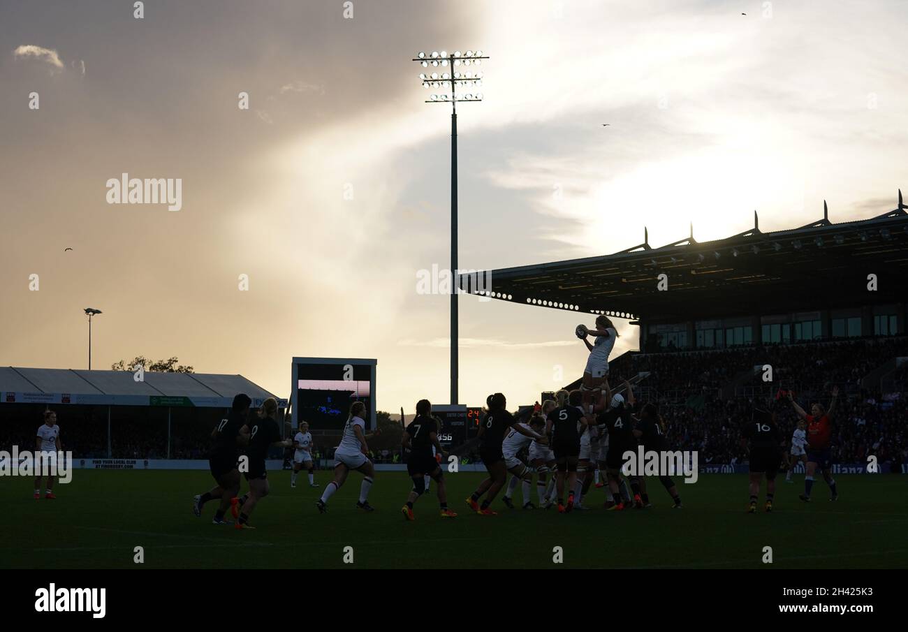 Women rugby lineout fotografías e imágenes de alta resolución Alamy