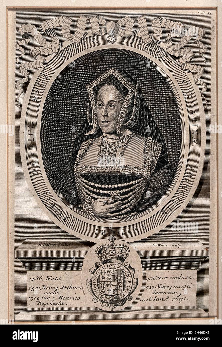 Reina Catalina de Aragón, cabeza y hombros, en un medallón; abajo, un  escudo de armas. Grabado por R. White después de H. Holbein el Joven, ca.  1700 Fotografía de stock - Alamy