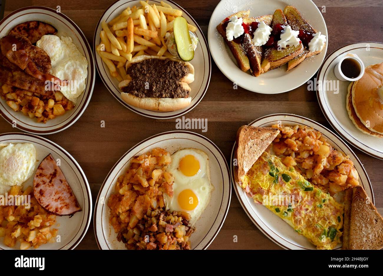 Food Story, desayuno y almuerzo Comedor, huevos con vista de arriba abajo, Omelette Foto de stock