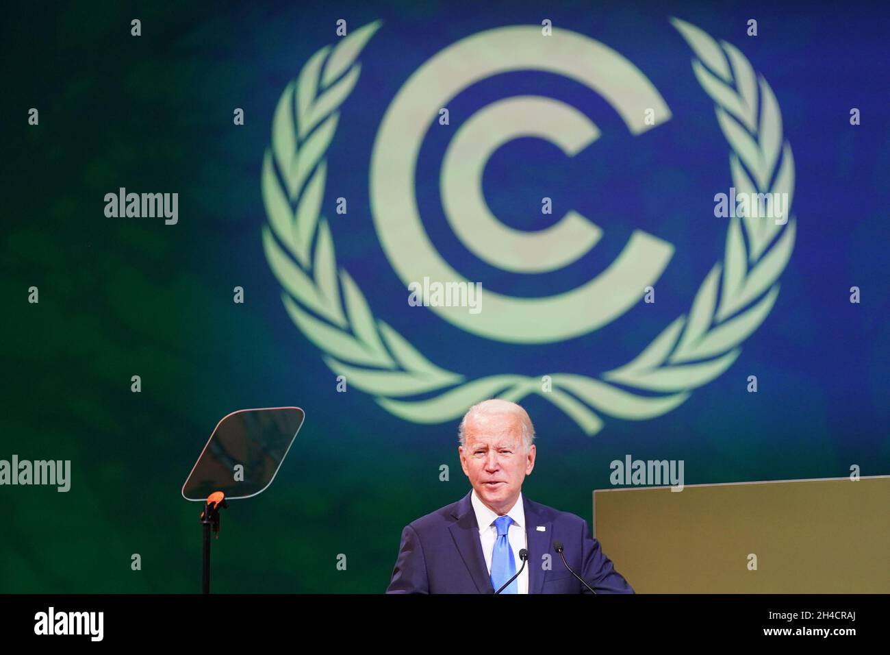 El Presidente DE LOS ESTADOS UNIDOS, Joe Biden, habla en el evento Leaders' Action on Forests and Land-use durante la cumbre de Cop26 en el Scottish Event Campus (SEC) en Glasgow. Fecha de la foto: Martes 2 de noviembre de 2021. Foto de stock