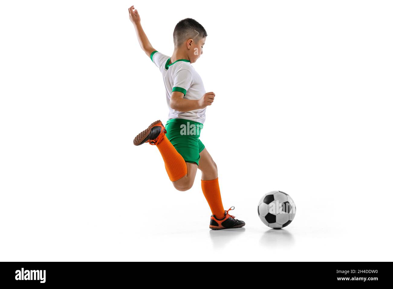 Ilustración De Niños Jugando Deportes Diferentes Fotos, retratos