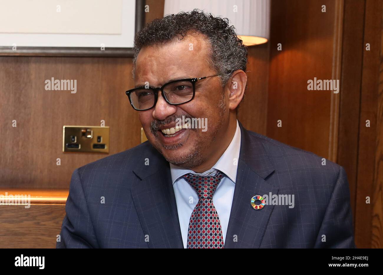 Foto del expediente de fecha 04/07/18 del Director General de la Organización Mundial de la Salud, el Dr. Tedros Adhanom Ghebreyesus, quien advirtió en su rueda de prensa diaria que la pandemia de Covid-19 es de â€œspeeding upâ€ y que los â€œworst todavía están por comeâ€. Fecha de emisión: Martes 30 de junio de 2020. Foto de stock