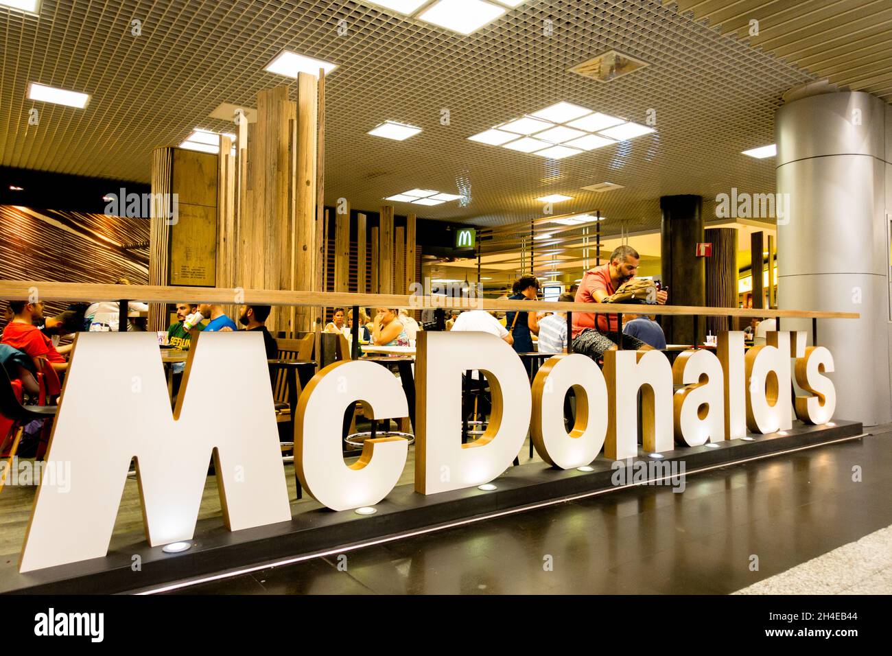 Aeropuerto McDonalds de Palma de Mallorca Foto de stock