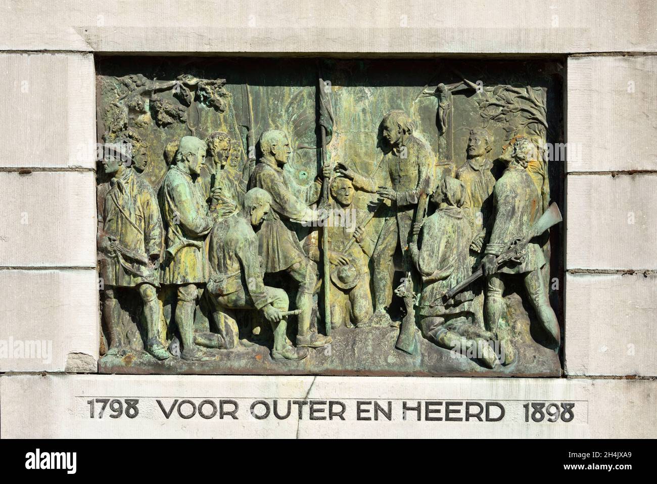 Bélgica, Flandes Occidental, Thielt o Tielt, Estatua de Jesús, plato Foto de stock