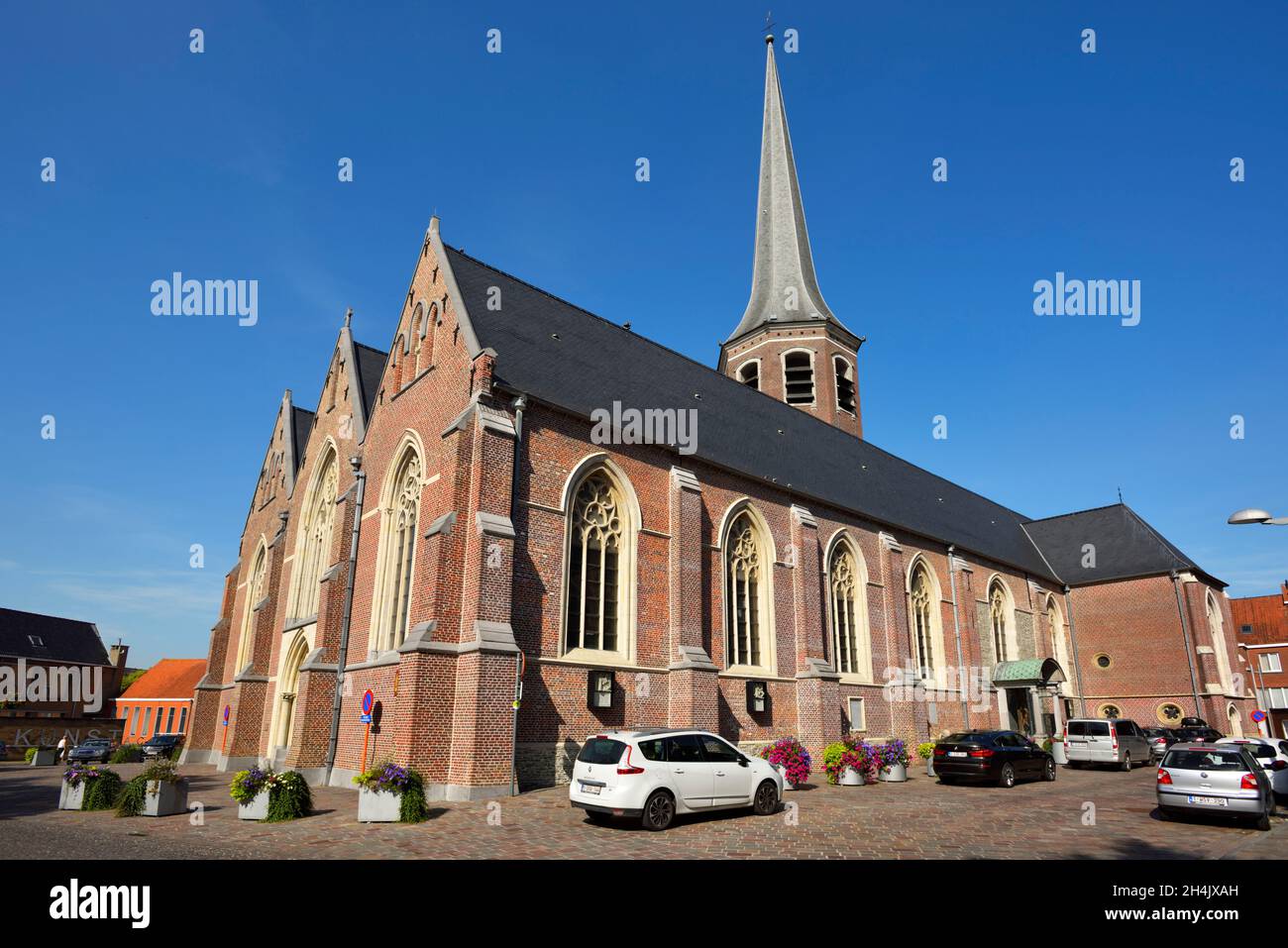 Bélgica, Flandes Occidental, Thielt o Tielt, la iglesia de San Pedro Foto de stock