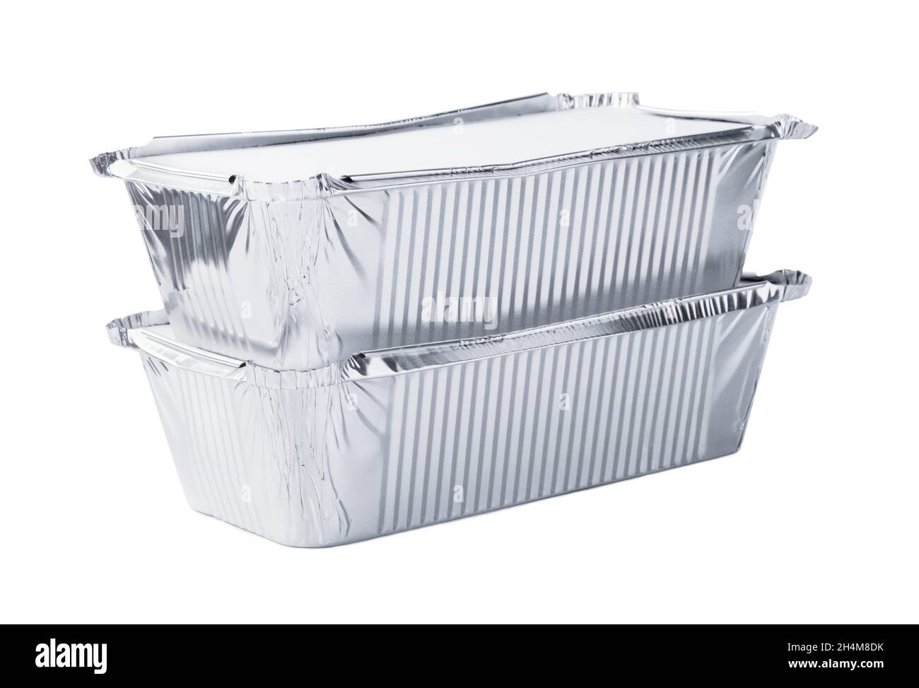 Bandejas de entrega desechables de papel de aluminio para alimentos aislados sobre fondo blanco Foto de stock
