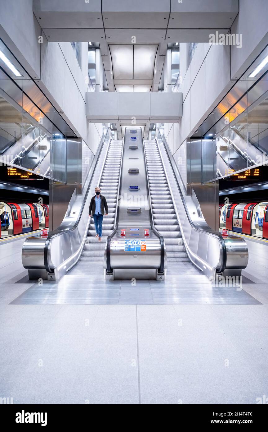 Estación de metro Battersea Power Station Foto de stock