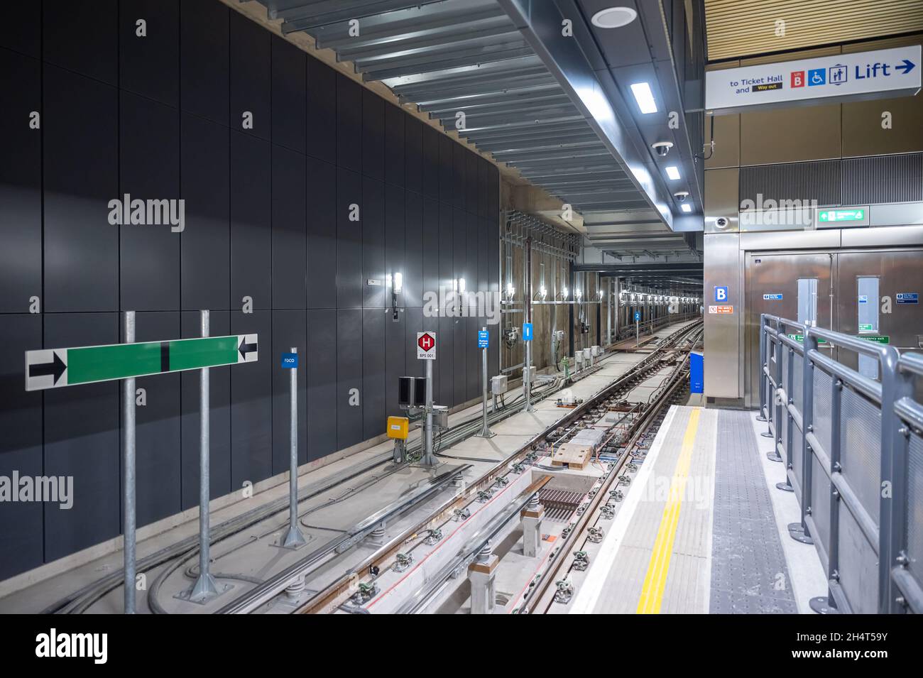Estación de metro Battersea Power Station Foto de stock