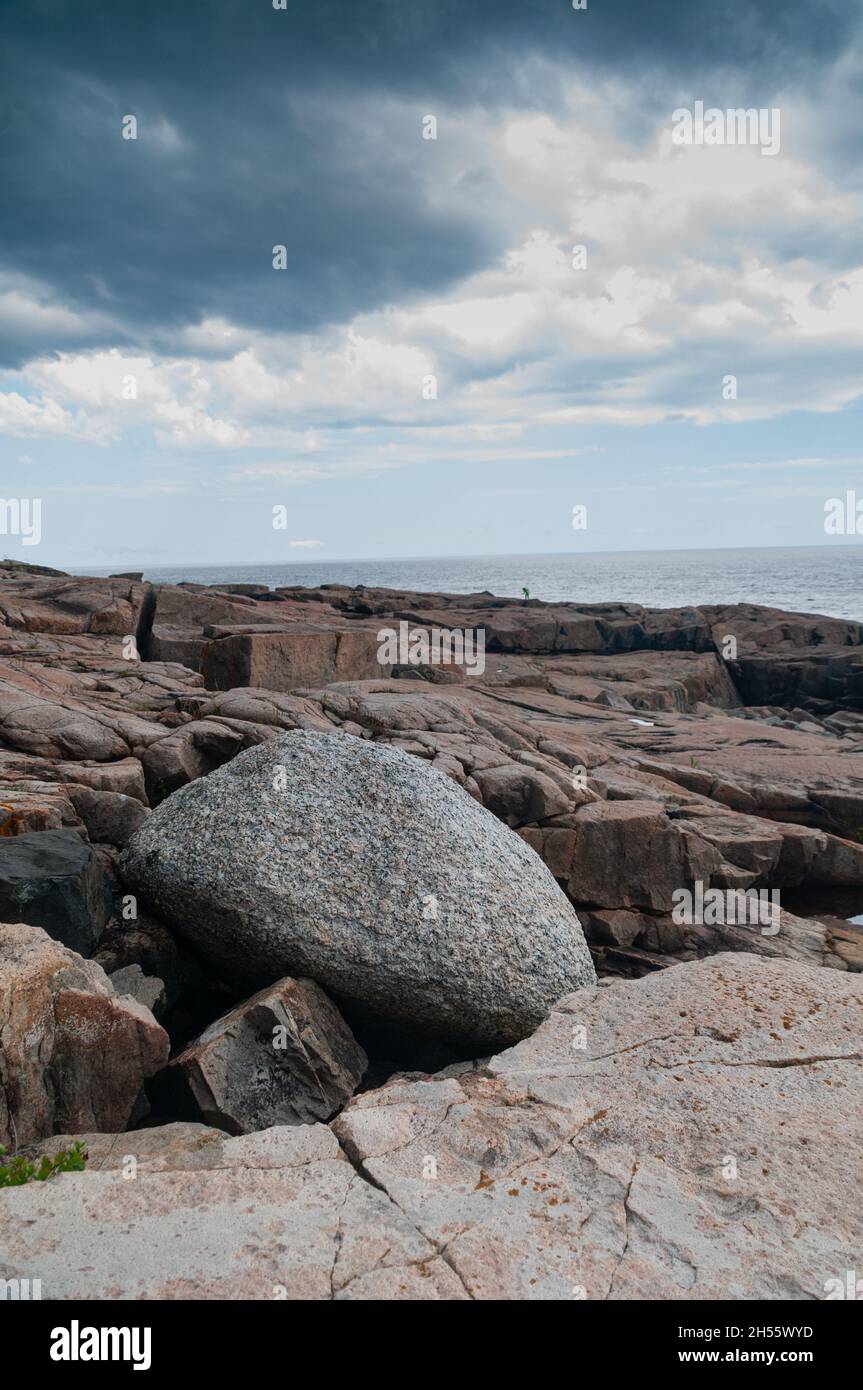 Costa rocosa en la Península Schoodic Foto de stock