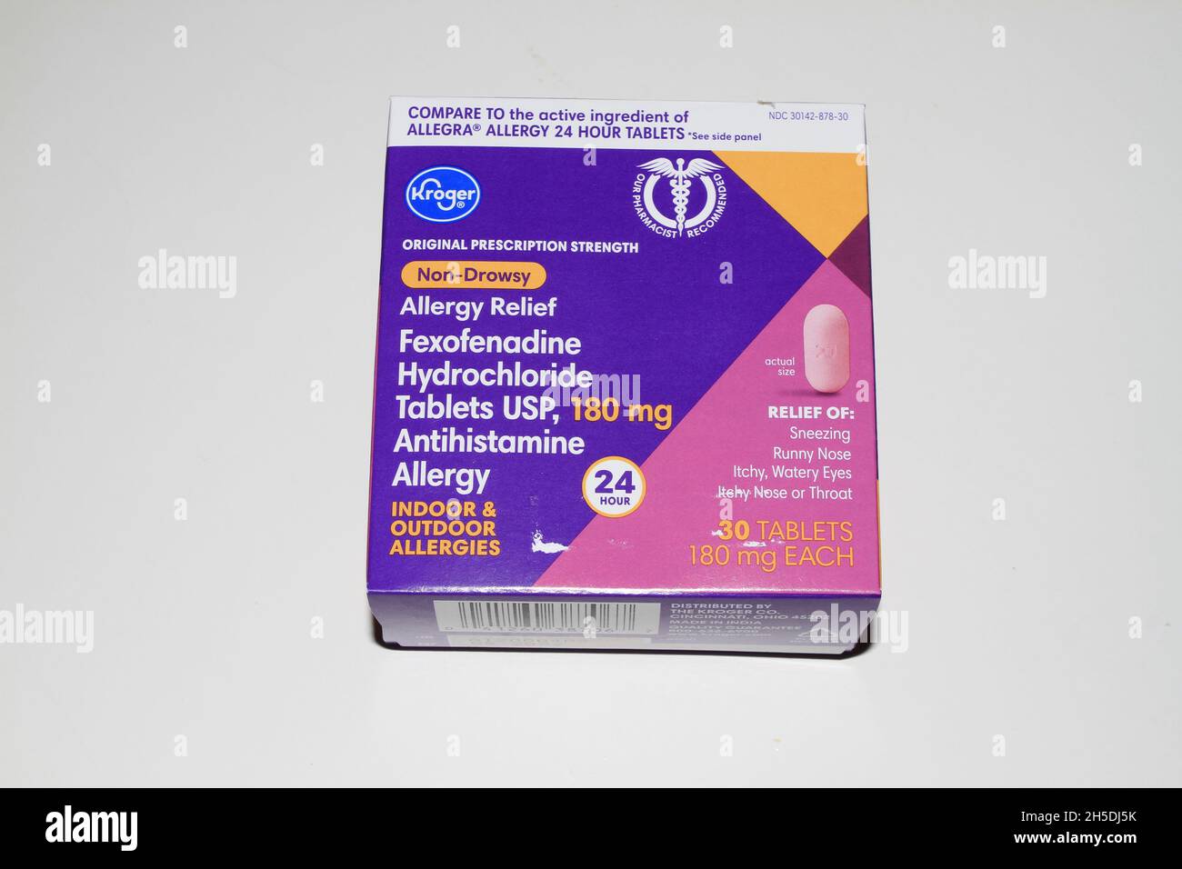 Pastillas para el alivio de la alergia fotografías e imágenes de alta  resolución - Alamy