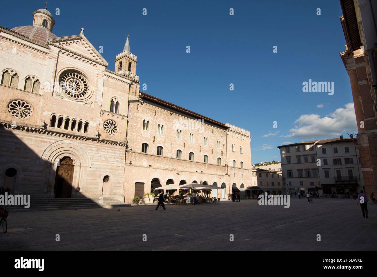 Piazza della repubblica foligno umbria fotografías e imágenes de alta