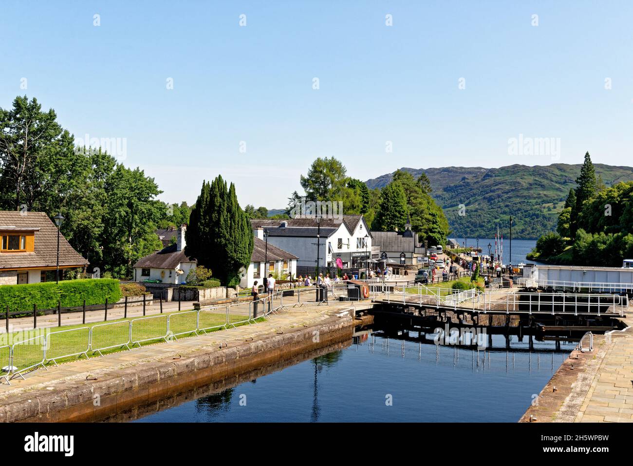 Esclusas en el Canal de Caledonia, Fort Augustus, región de las Tierras Altas, Escocia, Reino Unido, Europa. 20th de julio de 2021 Foto de stock