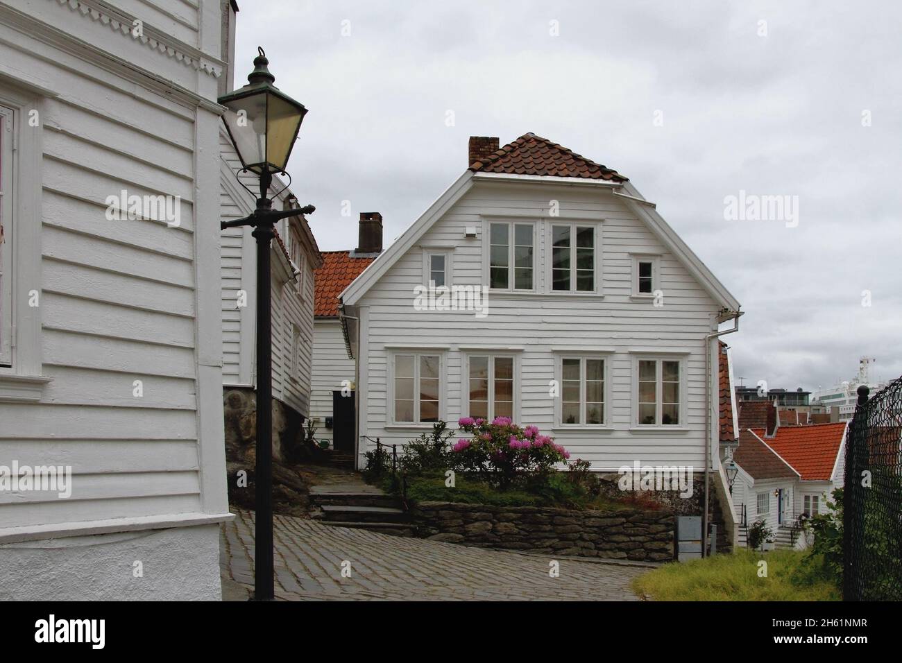 Casa en el casco antiguo (Gamle Stavanger). Stavanger, Noruega Foto de stock