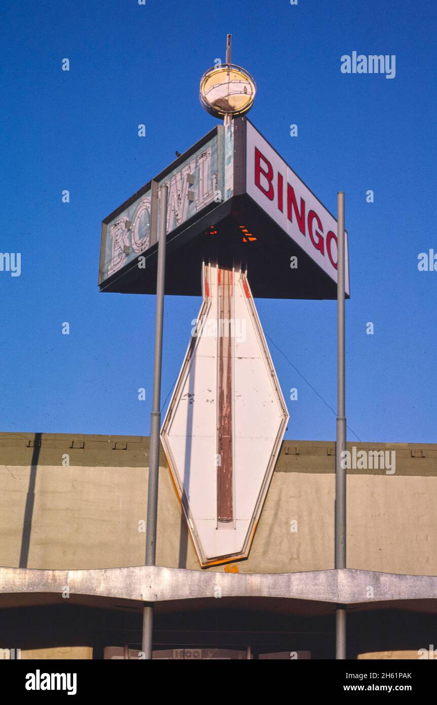 Señal de la bolera Pin n' Cue Bowling Alley, Smelter Avenue, Great