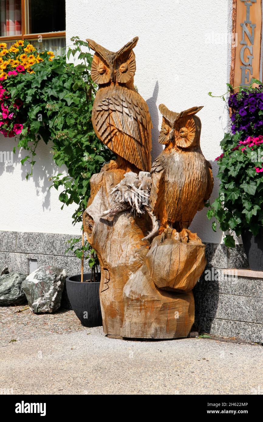 Escultura tallada en madera fotografías e imágenes de alta resolución -  Alamy