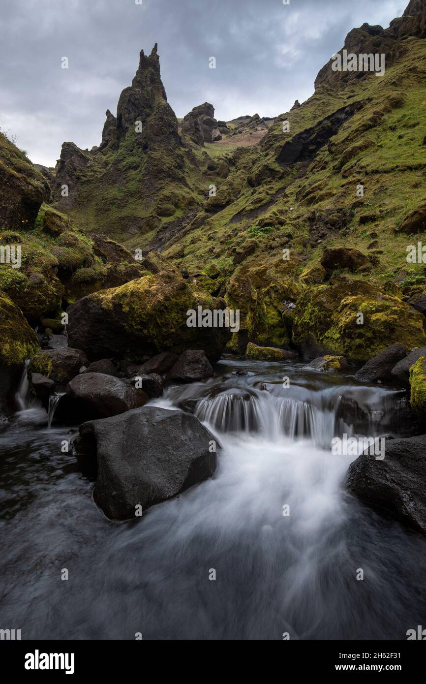 fantástico paisaje en las tierras altas del sur de islandia. Foto de stock
