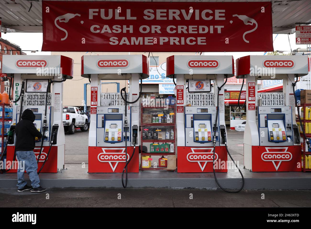 Bombas de gas conoco fotografías e imágenes de alta resolución Alamy