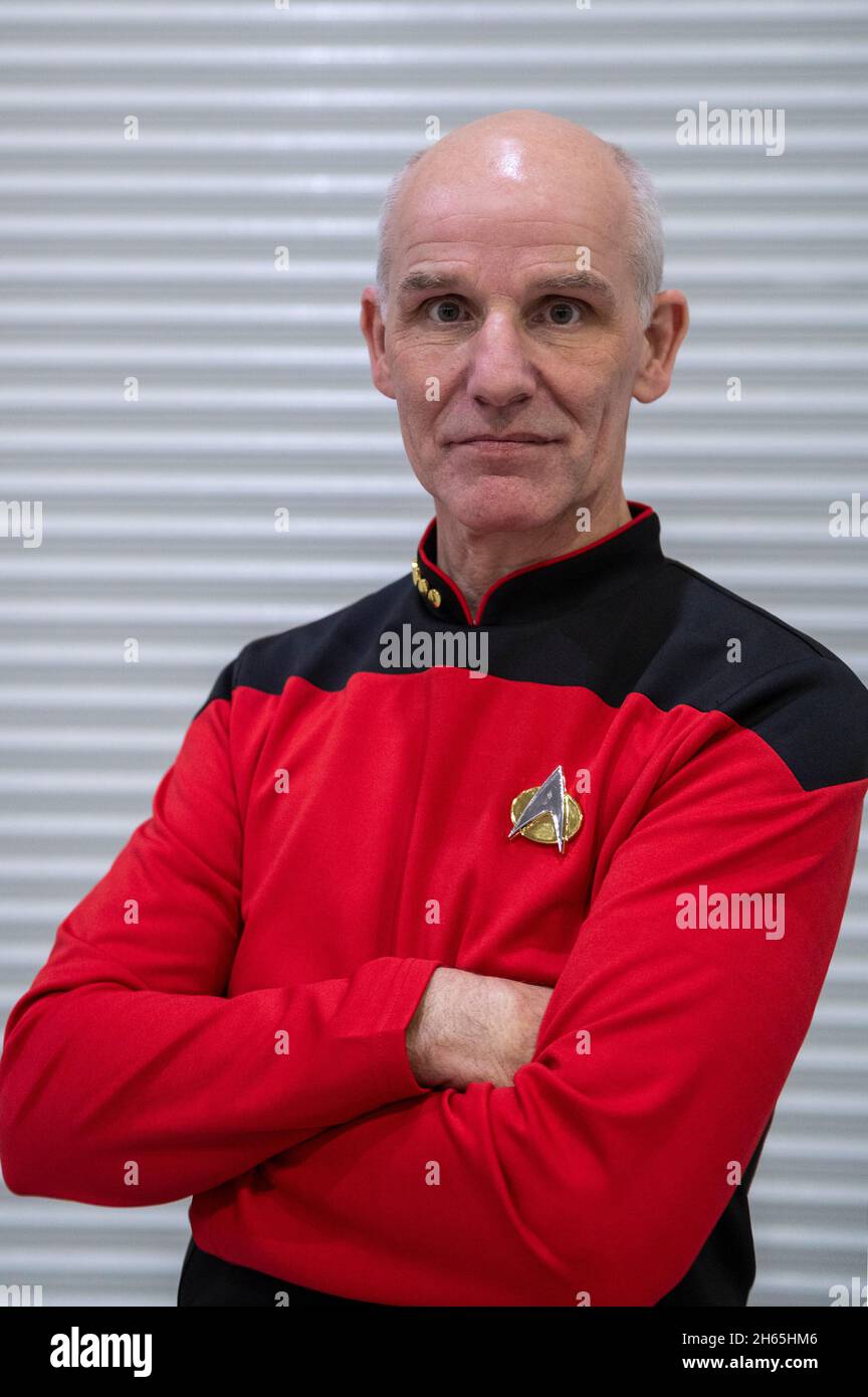 Londres, Reino Unido. 13 de noviembre de 2021. Steve como capitán Jean-Luc  Picard de la próxima generación en Destination Star Trek, la convención  oficial de Europa de Star Trek en Excel London.