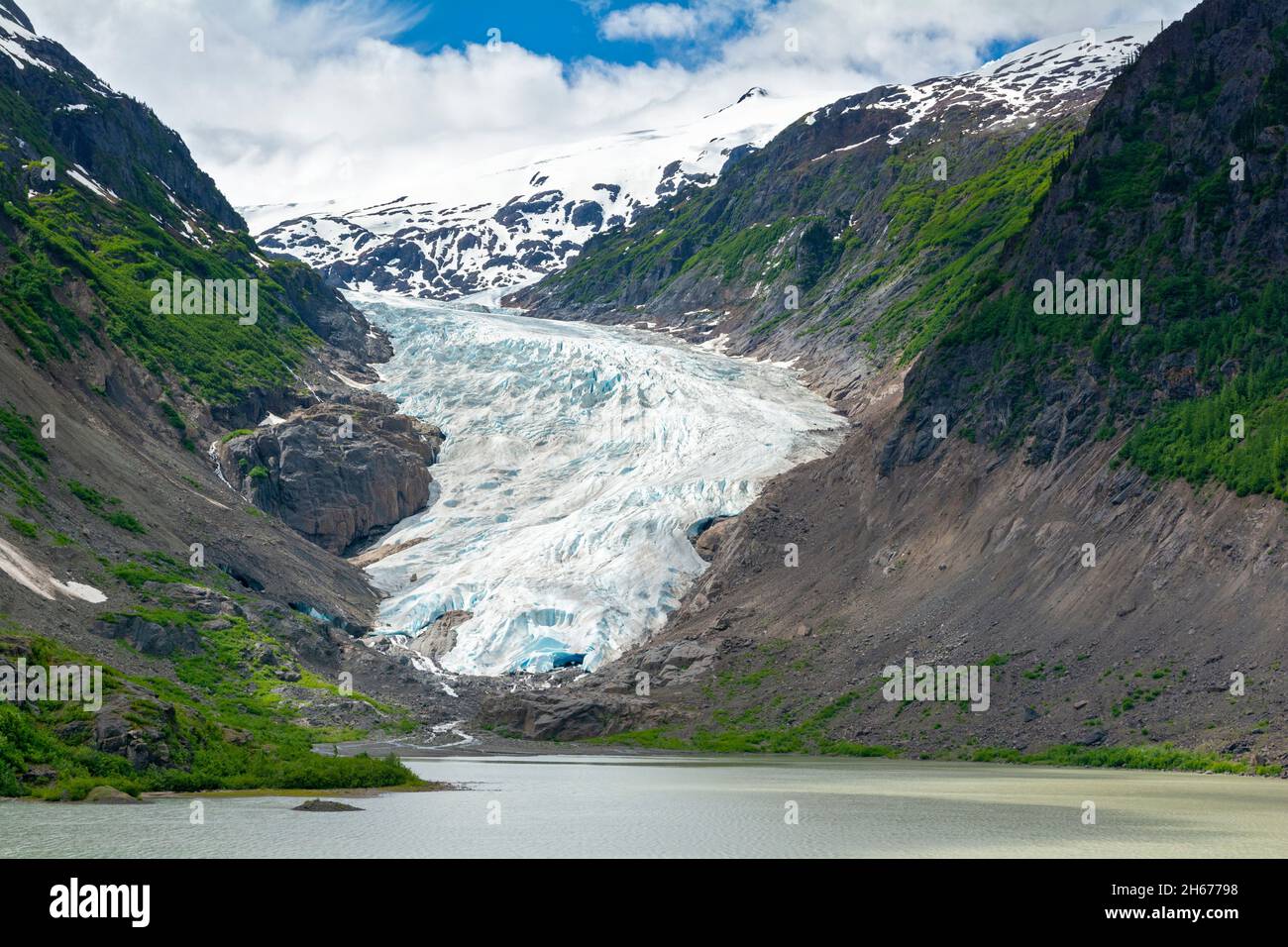 Canadá, British Columbia, Bear Glacier, vista desde la carretera Hwy 37A a Stewart, BC e Hyder, Alaska Foto de stock