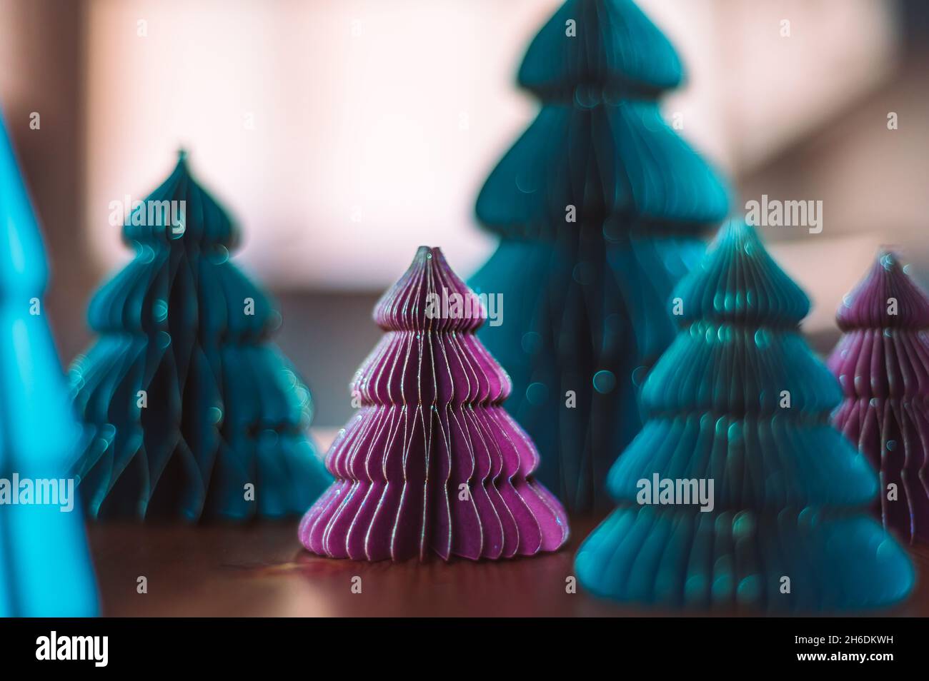 Papel de moda árboles de Navidad Foto de stock