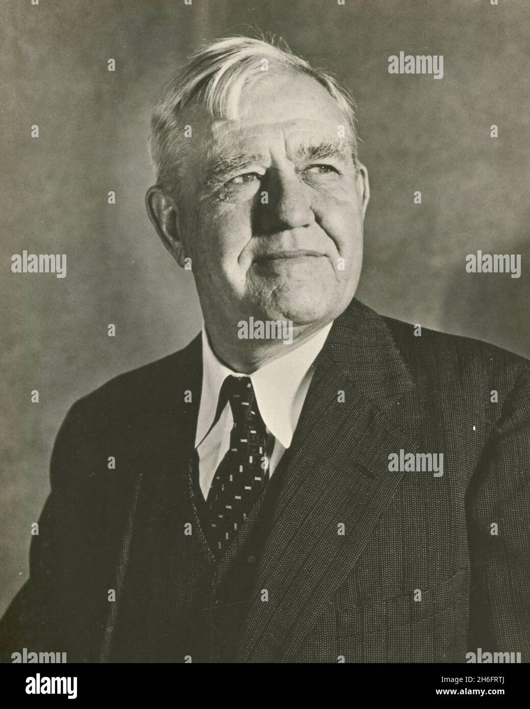 El líder y autor estadounidense del folclore J. Frank Dobie, Estados Unidos 1954 Foto de stock