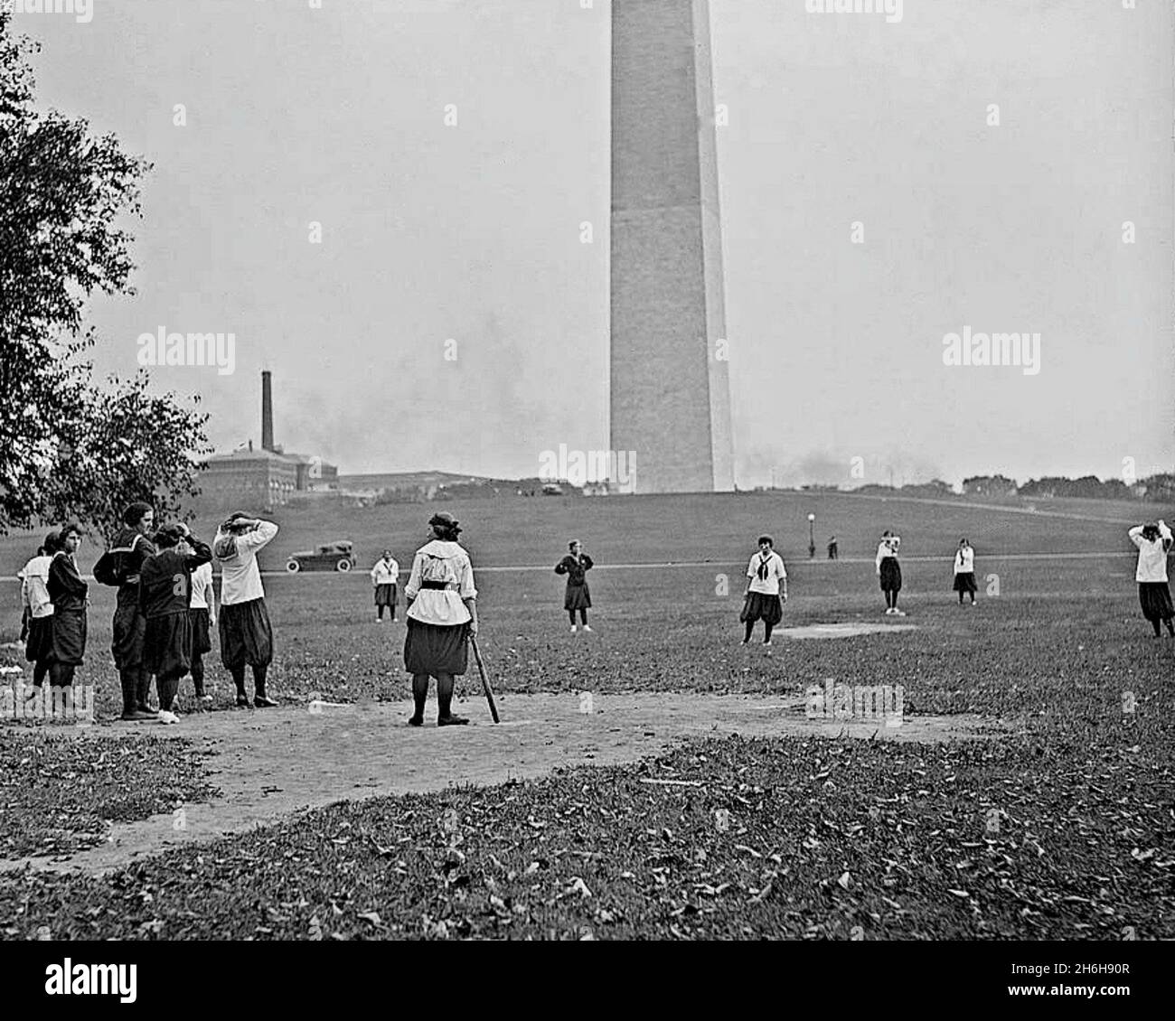 Bloomer girls fotografías e imágenes de alta resolución Alamy