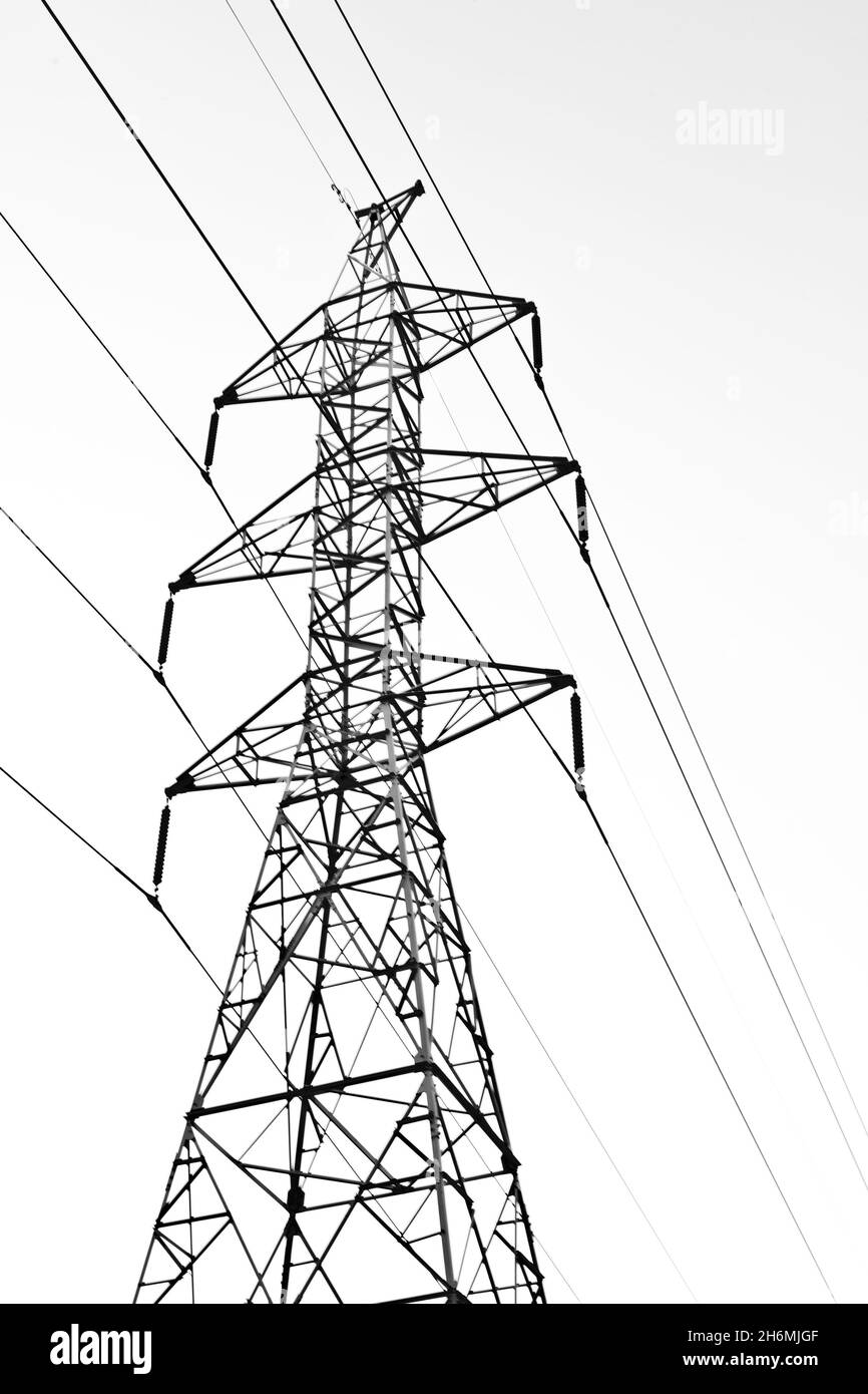 Torre de alta tension Imágenes de stock en blanco y negro - Alamy Torre de alta tension Imágenes de stock en blanco y negro - Alamy