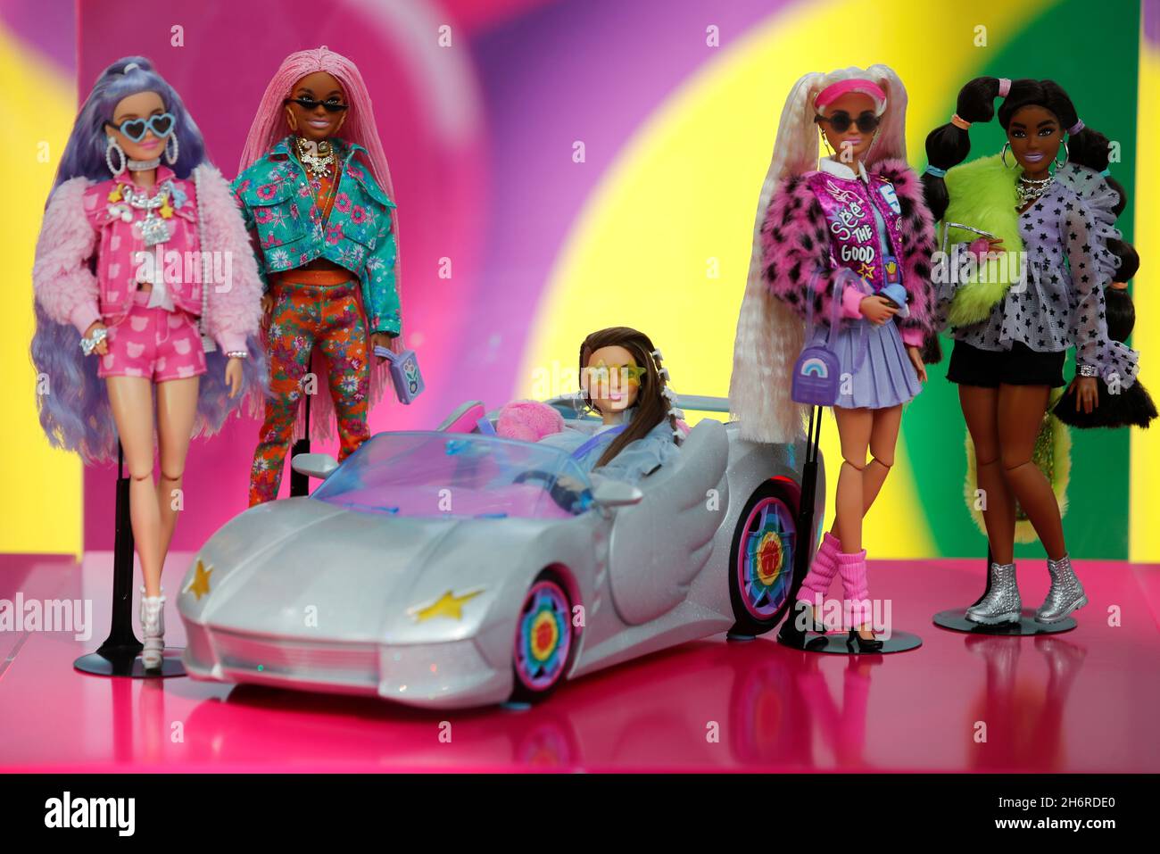 Carro de barbie fotografías e imágenes de alta resolución - Alamy