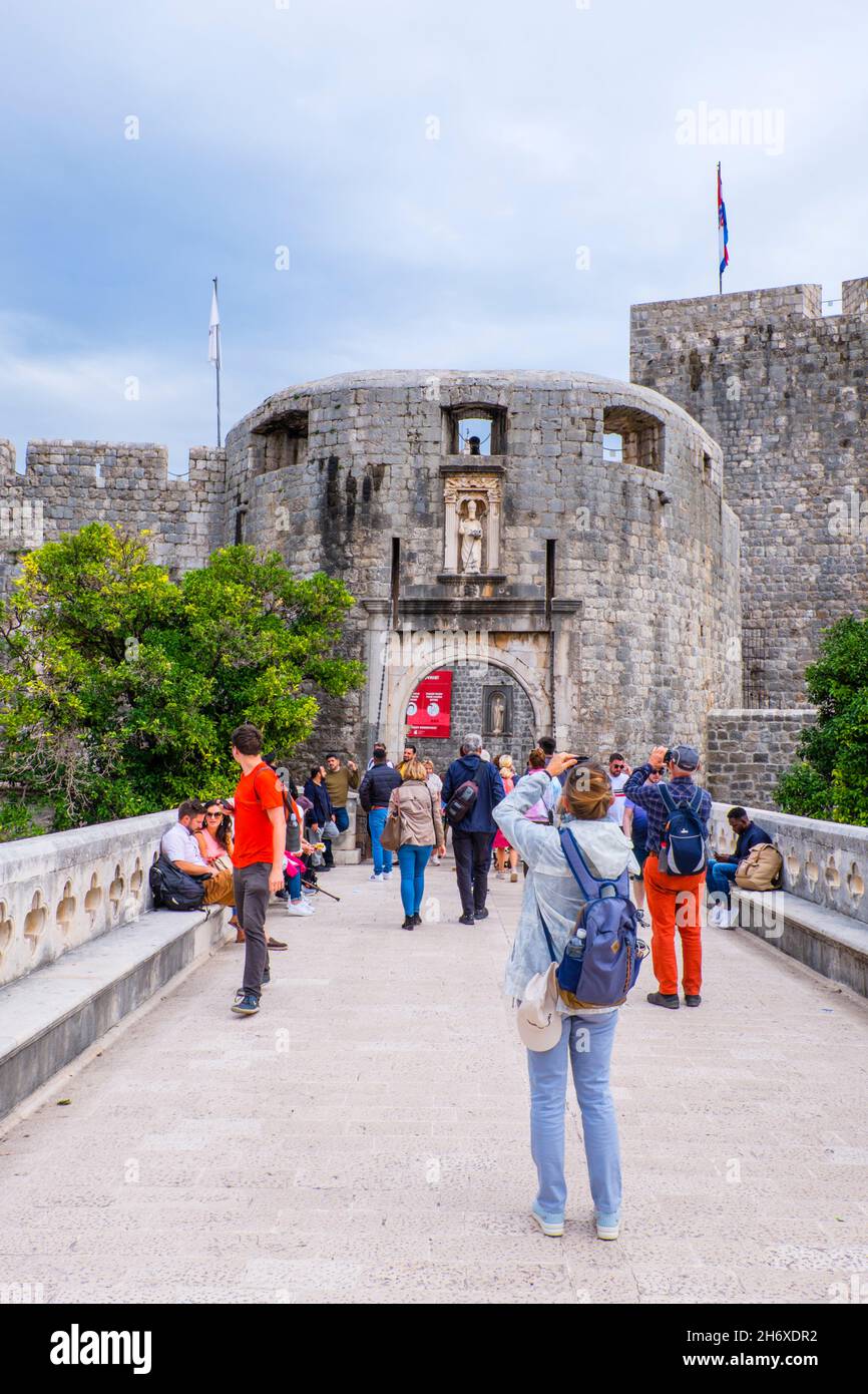 Vrata od Pila, Pile Gate, Dubrovnik, Croacia Foto de stock