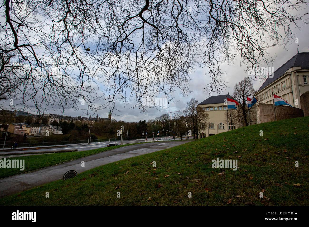 El monumento conmemorativo de la Guerra Mundial de 2 en la ciudad de Luxemburgo, Luxemburgo, Europa Foto de stock